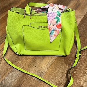 Steve Madden Vibrant Green Shoulder Bag